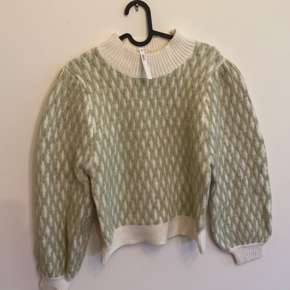 Green crop top sweater